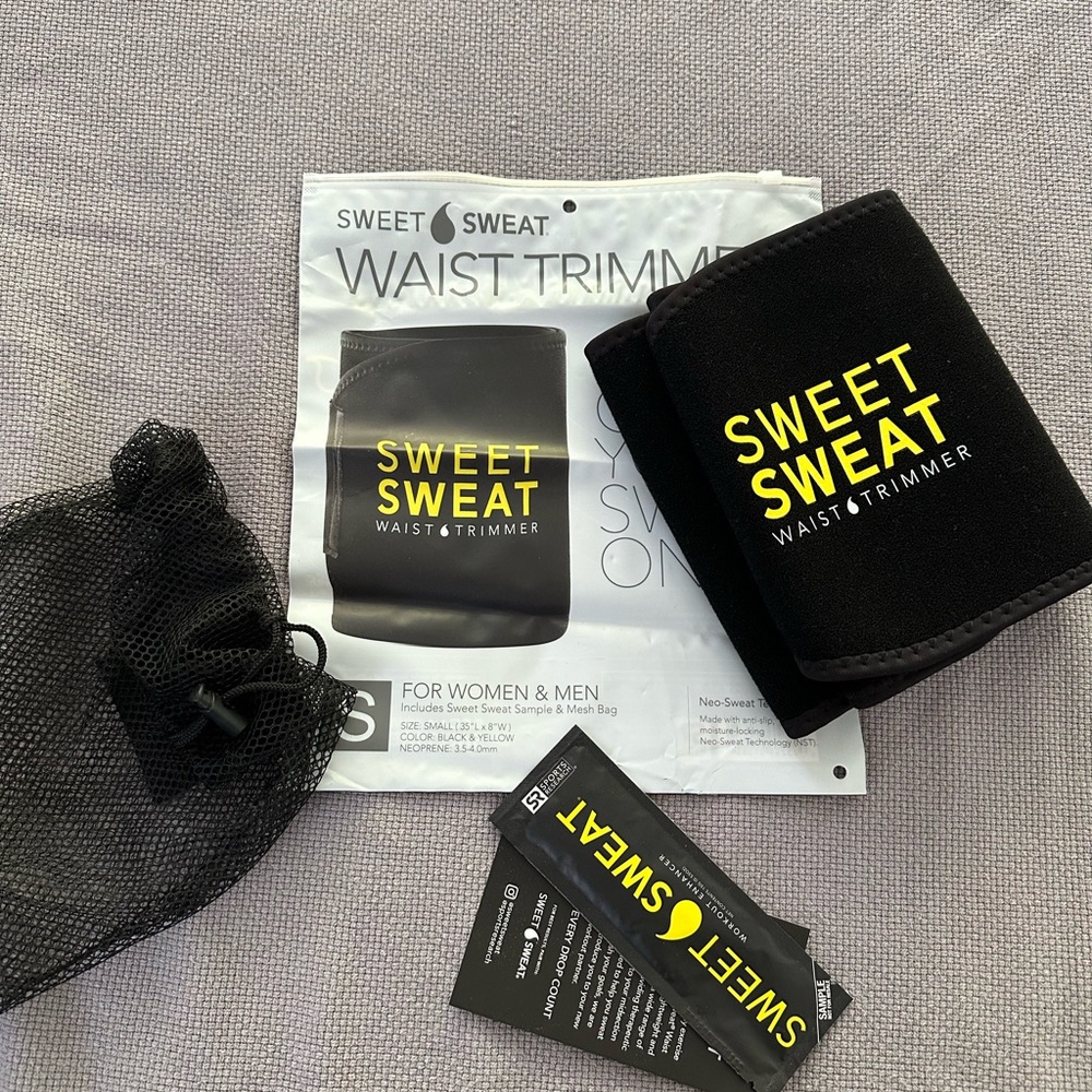 Sweet Sweat waist trimmer size small NWT
